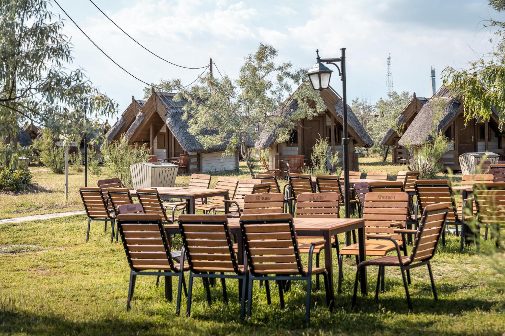 Dolphin Camping Sfântu Gheorghe Buitenkant foto